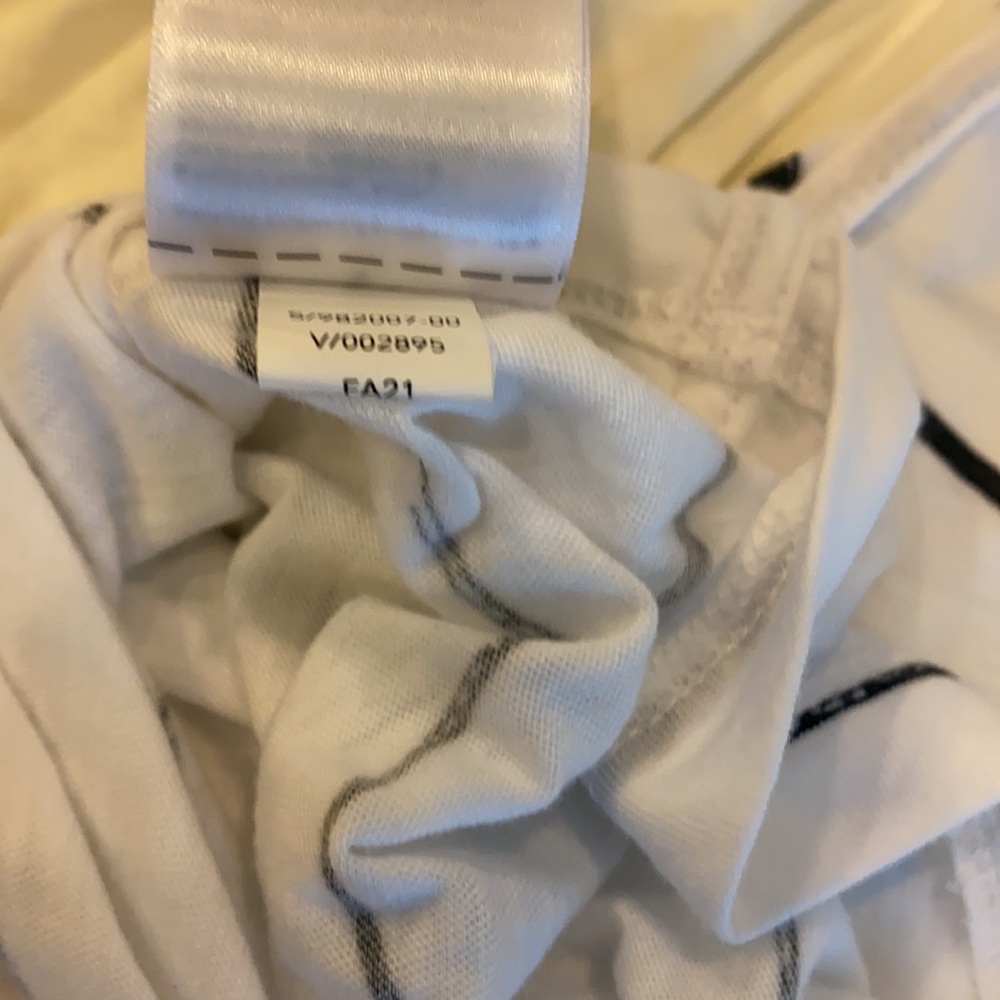 Athleta white T-shirt with dark stripes size small - Picture 5 of 7